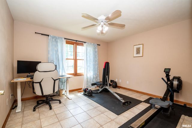 1011 S JOHANSON Road, Peoria, IL 61607
