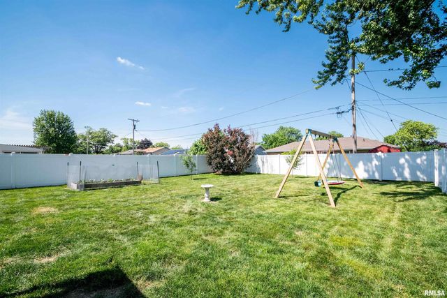 1011 S JOHANSON Road, Peoria, IL 61607