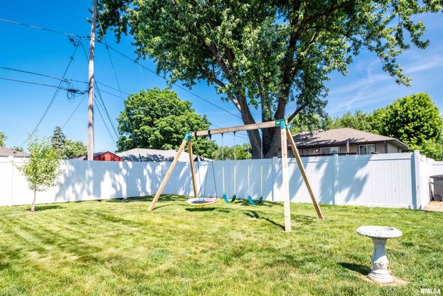 1011 S JOHANSON Road, Peoria, IL 61607