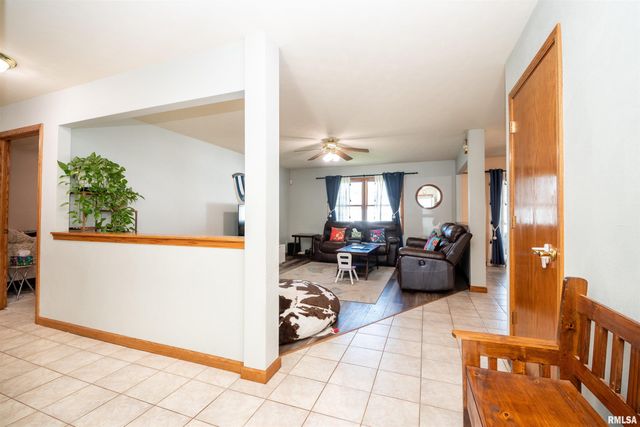 1011 S JOHANSON Road, Peoria, IL 61607