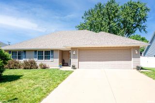 1011 S JOHANSON Road, Peoria, IL 61607