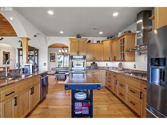 445 MELQUA Rd, Roseburg, OR 97471