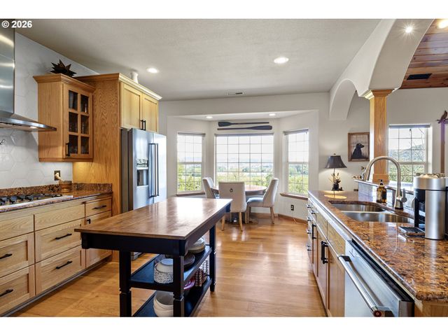 445 MELQUA Rd, Roseburg, OR 97471