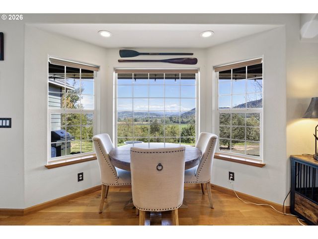 445 MELQUA Rd, Roseburg, OR 97471