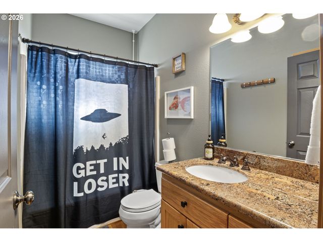 445 MELQUA Rd, Roseburg, OR 97471