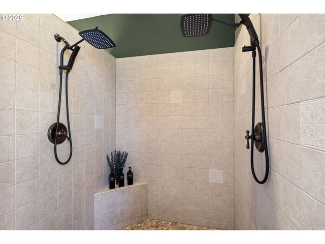 445 MELQUA Rd, Roseburg, OR 97471