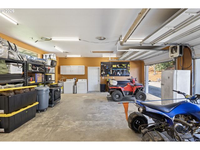 445 MELQUA Rd, Roseburg, OR 97471