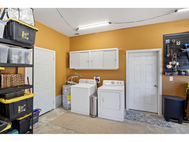 445 MELQUA Rd, Roseburg, OR 97471