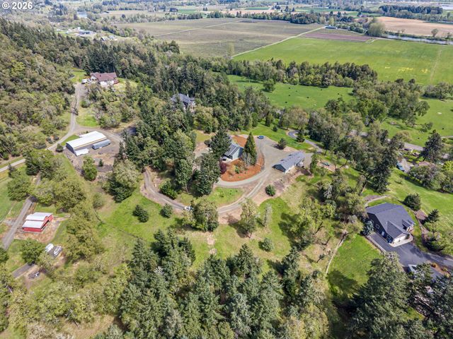 445 MELQUA Rd, Roseburg, OR 97471