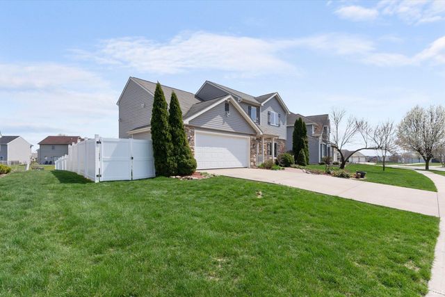 611 River Rock Pass, Fort Wayne, IN 46814