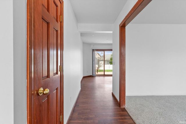 611 River Rock Pass, Fort Wayne, IN 46814