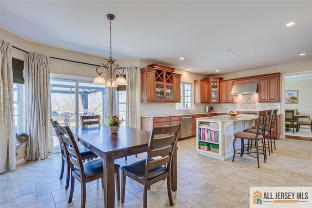 505 Spotswood Gravel Hill Road, Monroe, NJ 08831