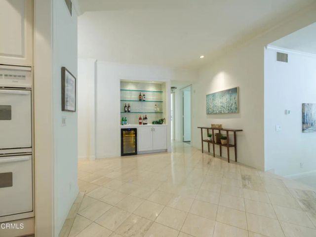 1260 S Beverly Glen Boulevard 104, Los Angeles, CA 90024