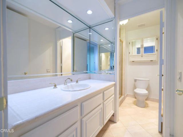 1260 S Beverly Glen Boulevard 104, Los Angeles, CA 90024