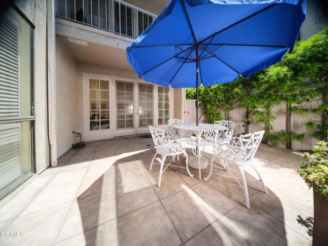 1260 S Beverly Glen Boulevard 104, Los Angeles, CA 90024