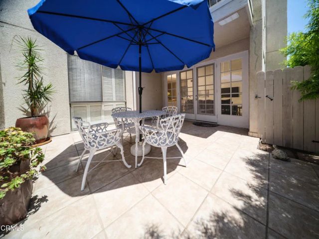 1260 S Beverly Glen Boulevard 104, Los Angeles, CA 90024