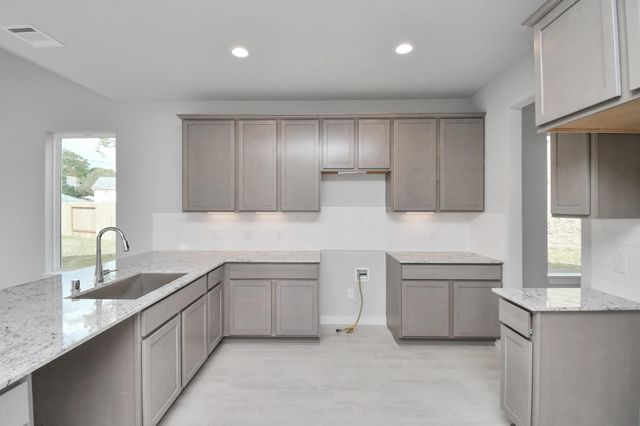 5718 Sandhill Oak Trail, Houston, TX 77066