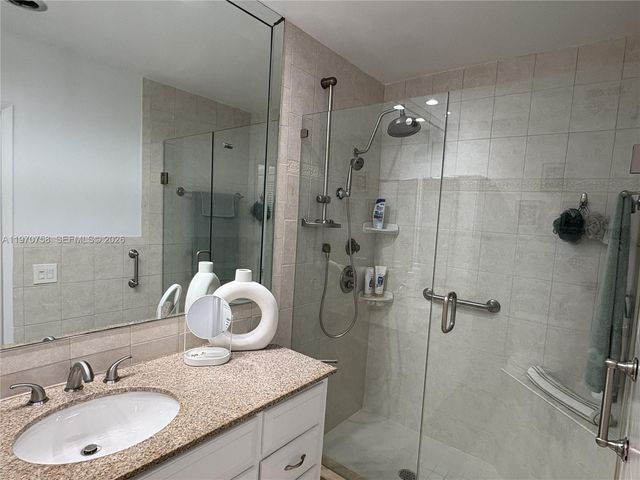 1201 S Riverside Dr 107, Pompano Beach, FL 33062