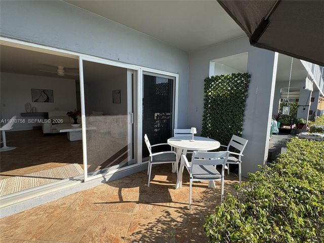 1201 S Riverside Dr 107, Pompano Beach, FL 33062