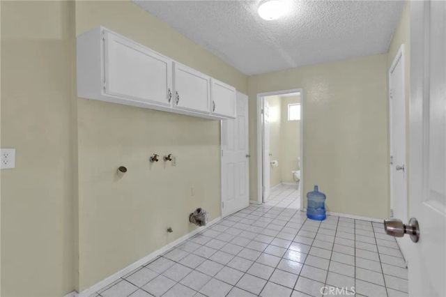 14637 Sequoia, Hesperia, CA 92345