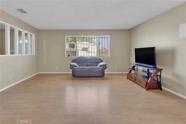 14637 Sequoia, Hesperia, CA 92345