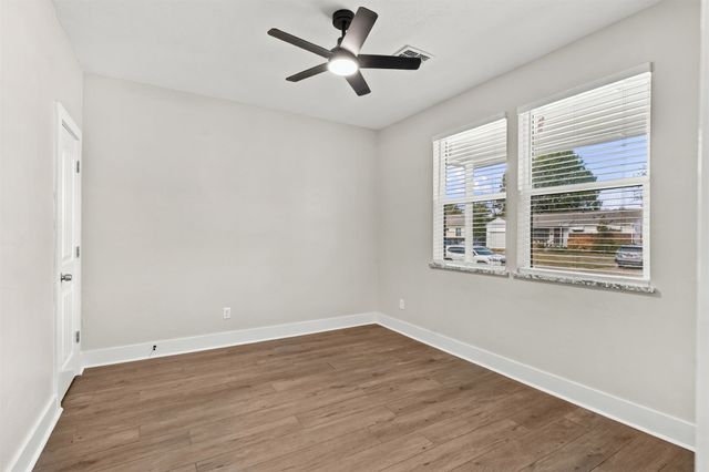 8944 E 3rd Place E, Tulsa, OK 74112
