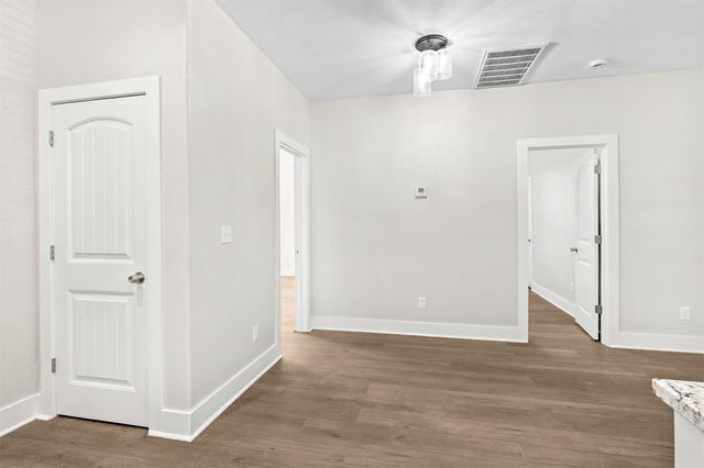 8944 E 3rd Place E, Tulsa, OK 74112