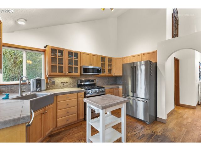 9620 Nw GERMANTOWN Rd, Portland, OR 97231