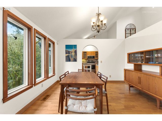 9620 Nw GERMANTOWN Rd, Portland, OR 97231