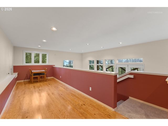 9620 Nw GERMANTOWN Rd, Portland, OR 97231