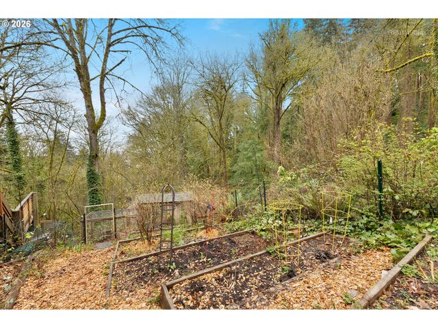 9620 Nw GERMANTOWN Rd, Portland, OR 97231