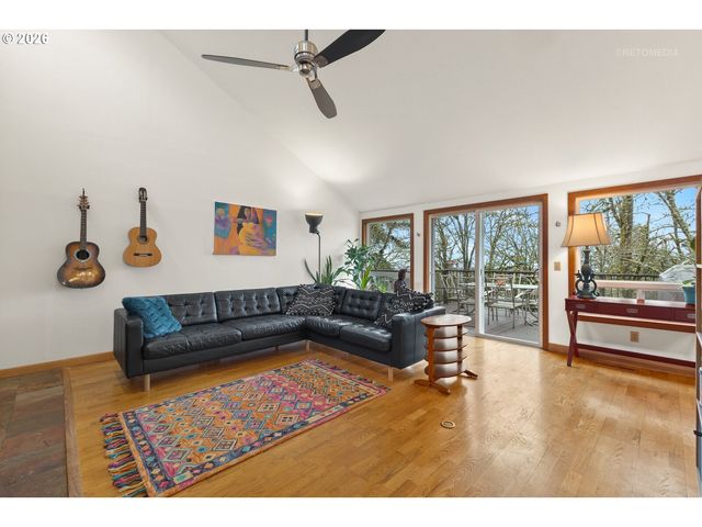 9620 Nw GERMANTOWN Rd, Portland, OR 97231