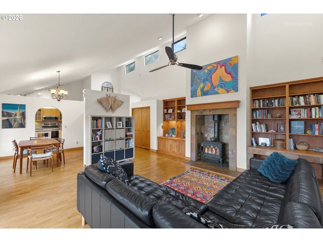 9620 Nw GERMANTOWN Rd, Portland, OR 97231