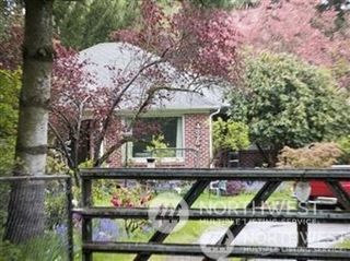 4325 NE Sunset Boulevard, Renton, WA 98059