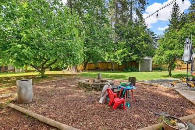 15916 Thiel Way, Grass Valley, CA 95949