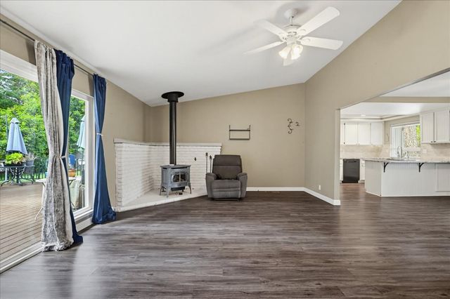 15916 Thiel Way, Grass Valley, CA 95949