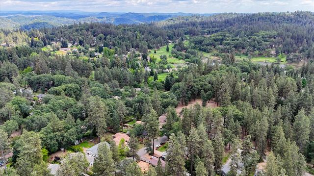 15916 Thiel Way, Grass Valley, CA 95949