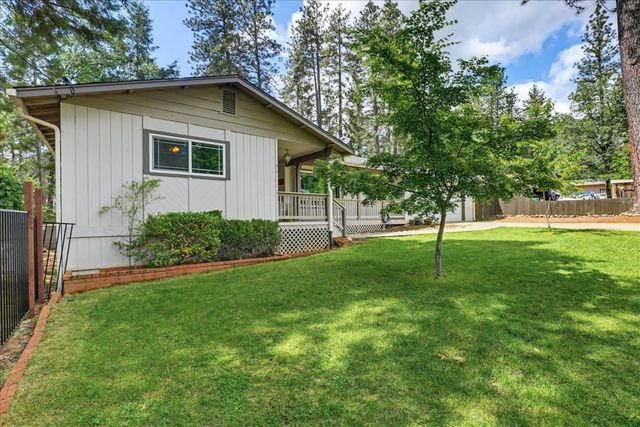 15916 Thiel Way, Grass Valley, CA 95949