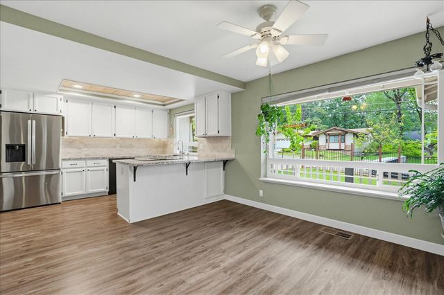 15916 Thiel Way, Grass Valley, CA 95949