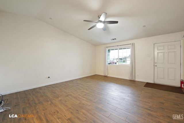 605 Corregidora Avenue, Bakersfield, CA 93307