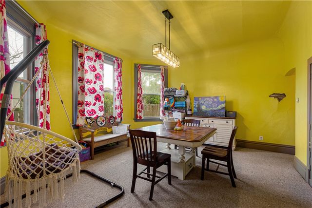 528 Beechwood Avenue, Carnegie, PA 15106