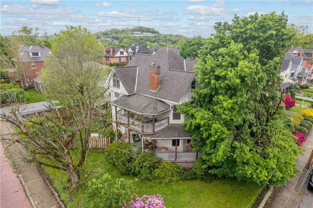 528 Beechwood Avenue, Carnegie, PA 15106