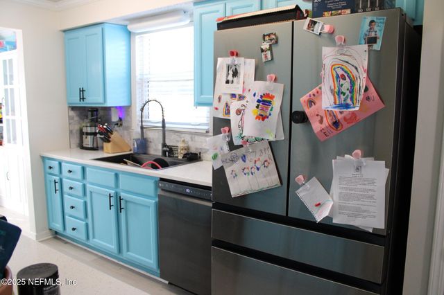 1494 DOLPHIN Street N, Orange Park, FL 32073