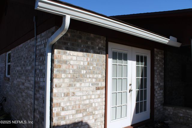 1494 DOLPHIN Street N, Orange Park, FL 32073