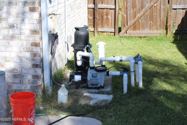 1494 DOLPHIN Street N, Orange Park, FL 32073