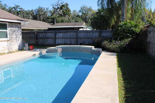 1494 DOLPHIN Street N, Orange Park, FL 32073