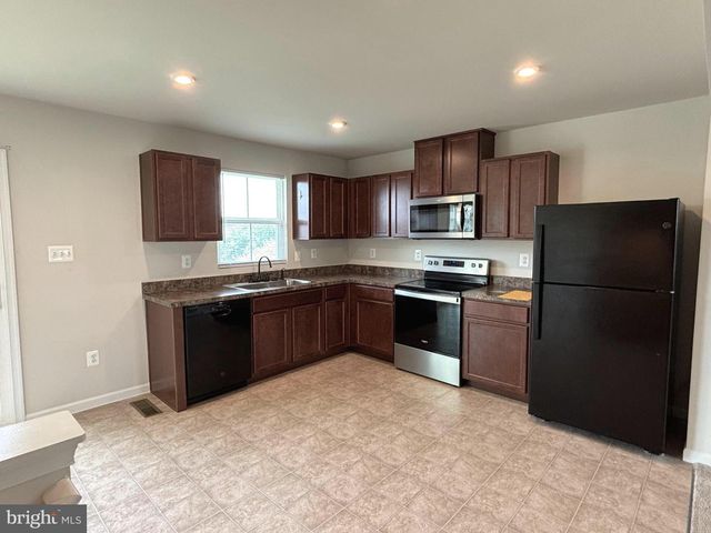 57 SEBAGO PL, Martinsburg, WV 25403