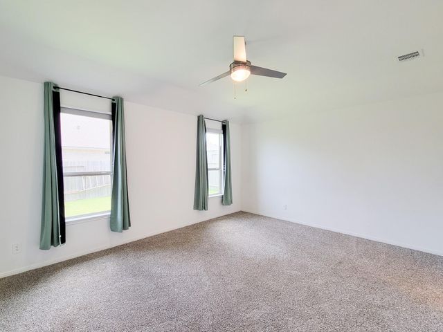 907 Youth Water Road, Montgomery, TX 77316