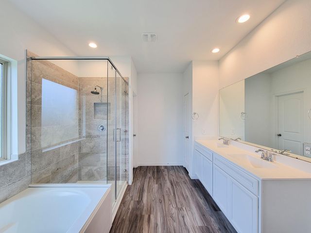 907 Youth Water Road, Montgomery, TX 77316