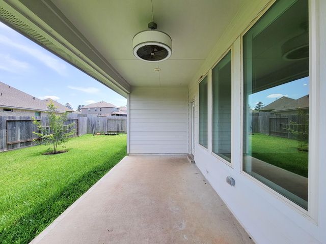 907 Youth Water Road, Montgomery, TX 77316